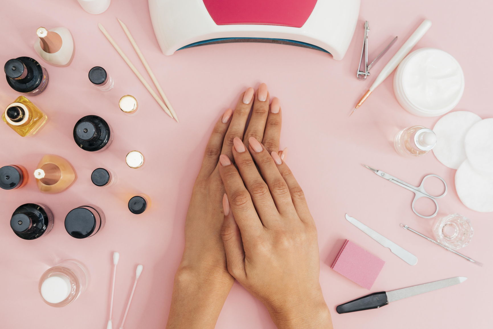 What’s the difference between Dip Powder and SNS? - DIPD NAILS