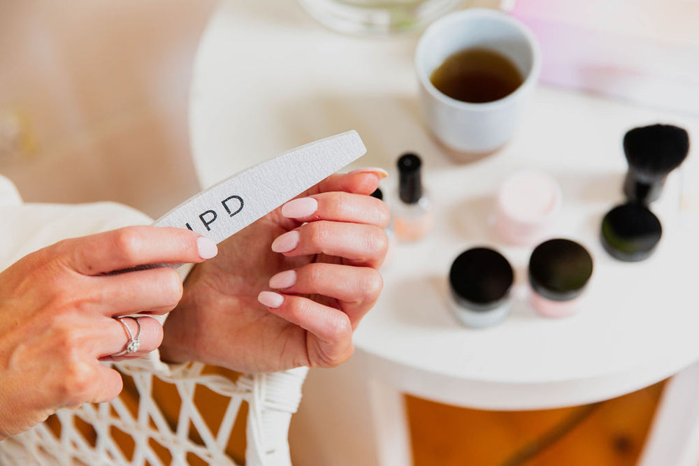 Create salon lasting nails with DIPD Nails, Australia's leading dip nail kit for home